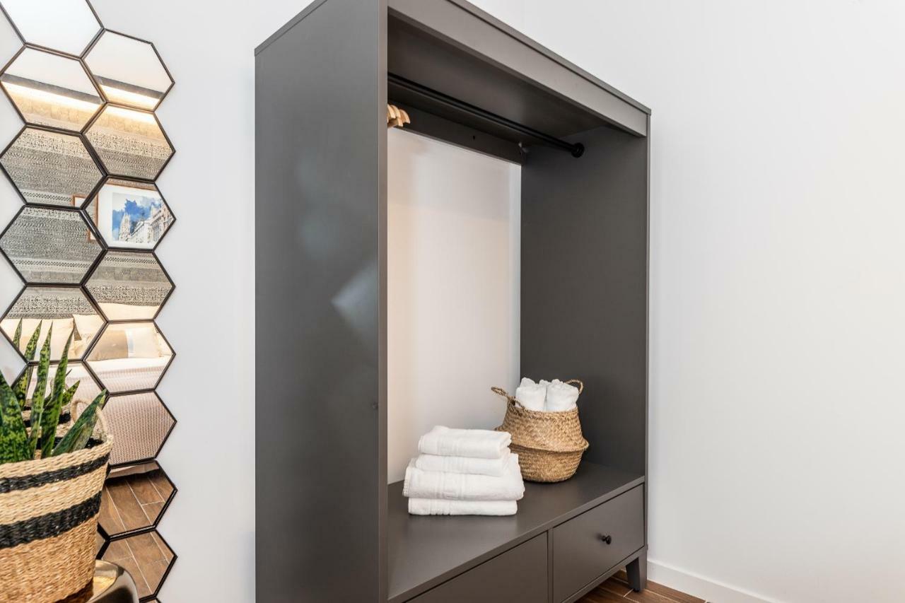 Waou Sol Es Mia - Corta Duracion Appartement Madrid Buitenkant foto