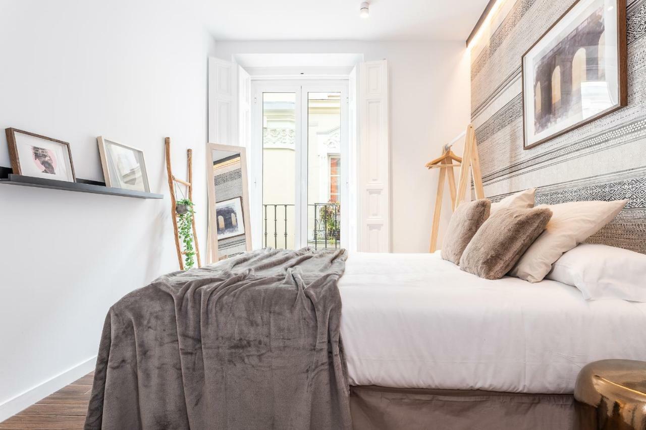 Waou Sol Es Mia - Corta Duracion Appartement Madrid Buitenkant foto