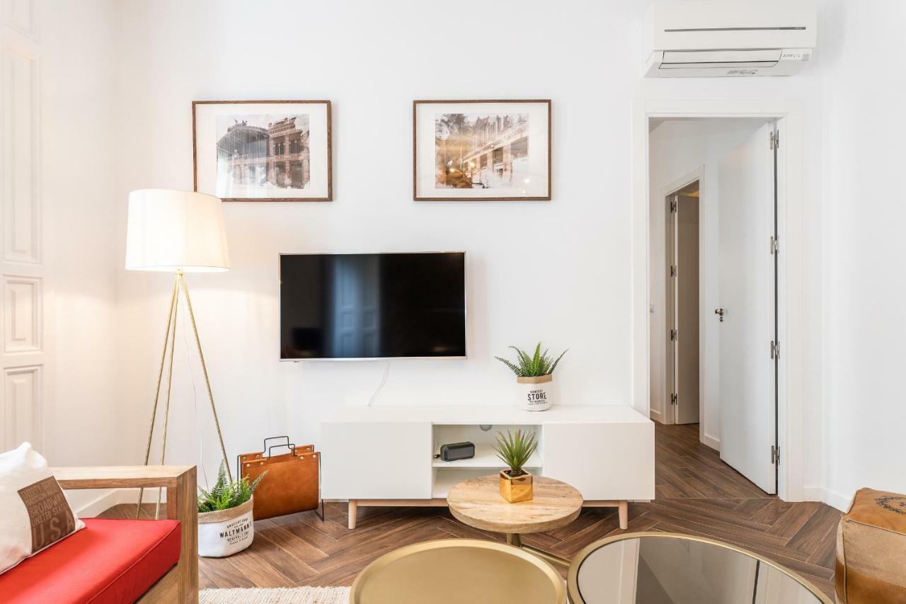 Waou Sol Es Mia - Corta Duracion Appartement Madrid Buitenkant foto