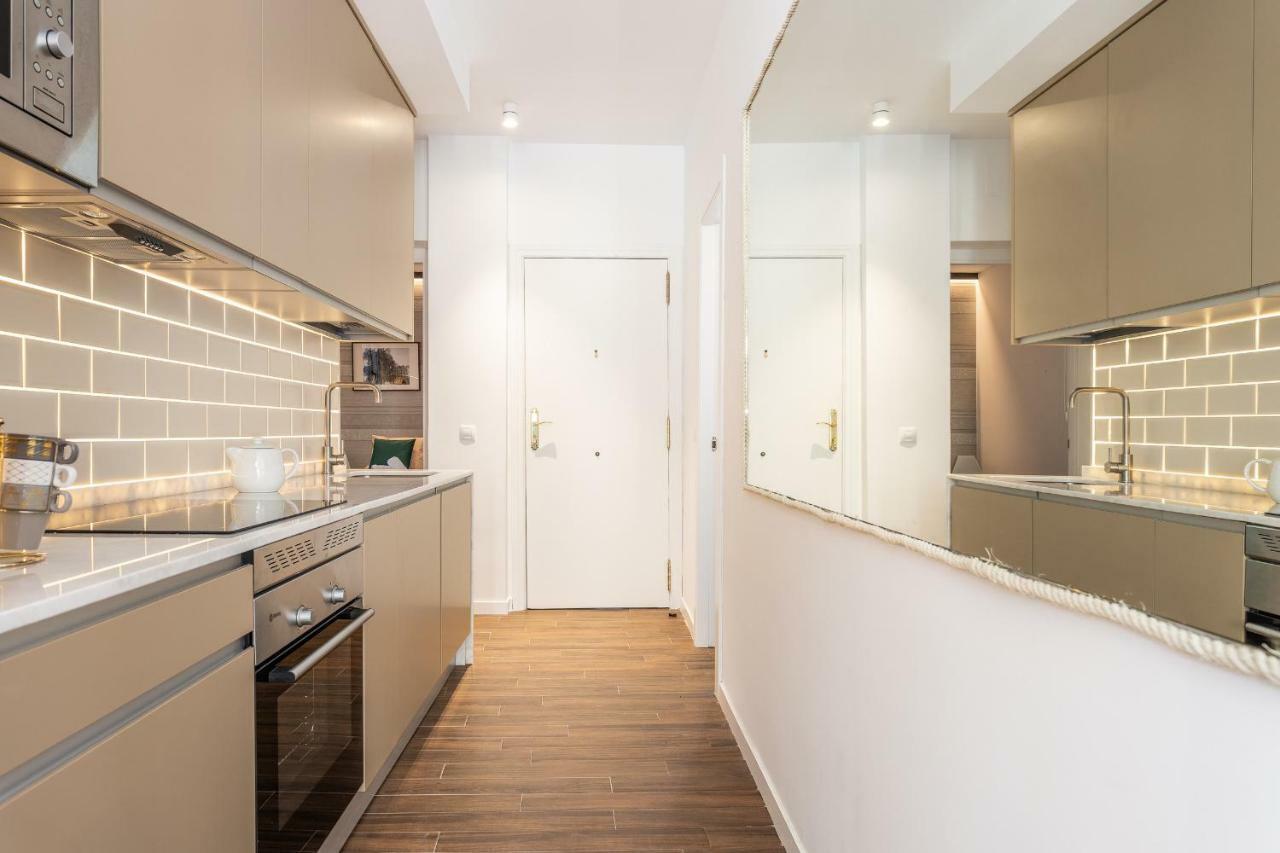 Waou Sol Es Mia - Corta Duracion Appartement Madrid Buitenkant foto